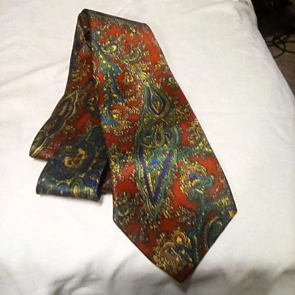 Polyester 100 % hand made tie - Picture 2 of 2